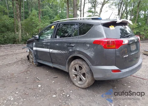 2015 Toyota Rav4 Xle z USA, uszkodzony, nr VIN JTMWFREV5FJ052826